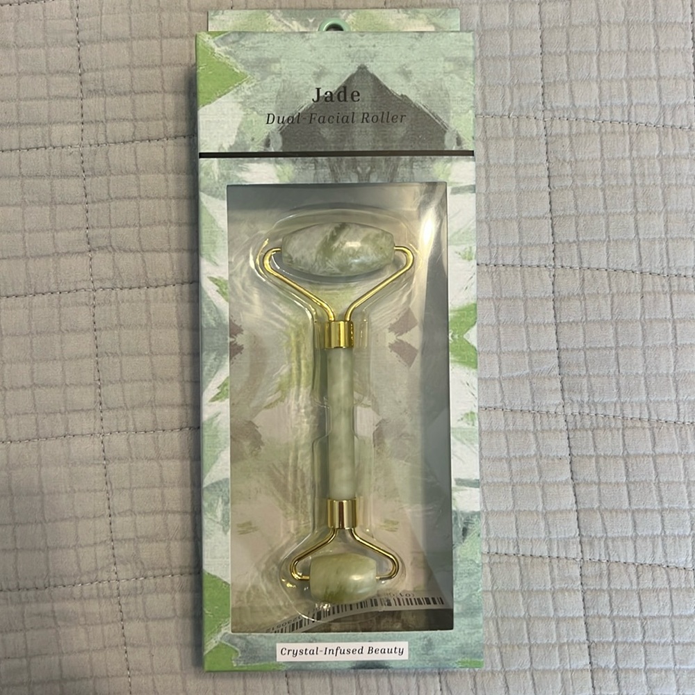 Jade dual face roller. New/never used!